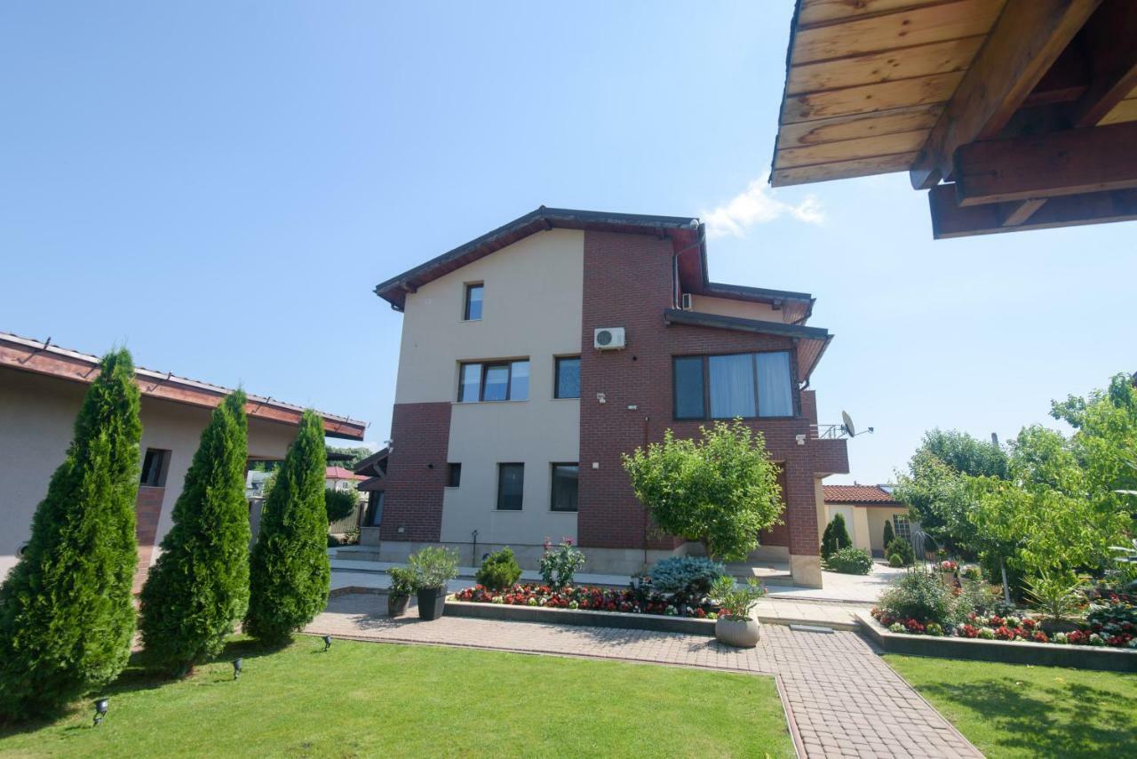 Vila Ramona Otopeni Exterior photo